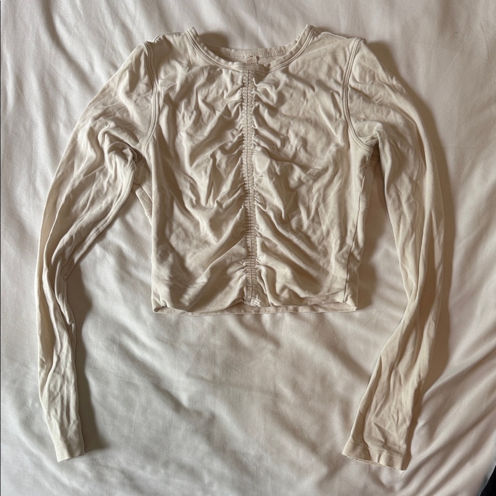 lululemon athletica Ruched Long-Sleeve Crop Top - Cream